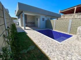 Casa com 2 Quartos à Venda, 180 m² em Balneário Tupy - Itanhaém