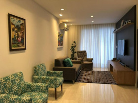 Apartamento com 3 Quartos à Venda, 131 m² em Estreito - Florianópolis