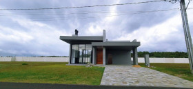 Casa à Venda,  em Capão Da Canoa