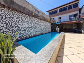 Casa com 4 Quartos à Venda, 330 m² em Itapuã - Vila Velha