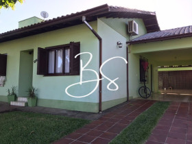 Casa com 3 Quartos à Venda,  em Bom Pastor - Igrejinha