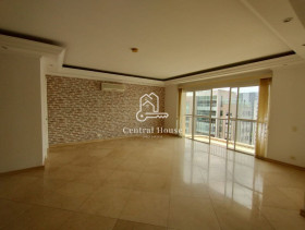 Apartamento com 4 Quartos para Alugar, 178 m² em Moema - São Paulo