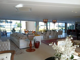 Casa de Condomínio com 6 Quartos à Venda, 900 m² em Centro - Xangri-la