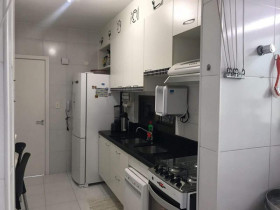 Apartamento com 4 Quartos à Venda, 143 m² em Itaigara - Salvador