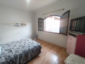 Sobrado com 3 Quartos à Venda, 120 m² em Vila Lourdes - Carapicuíba