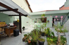 Casa com 5 Quartos para Alugar, 300 m² em Jardim Barbosa - Guarulhos