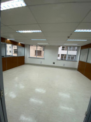 Sala Comercial para Alugar, 103 m² em República - São Paulo