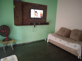 Casa com 2 Quartos à Venda, 360 m² em Estaleiro - Contagem