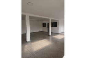 Sala Comercial para Alugar, 140 m² em Parque Rodrigo Barreto - Arujá
