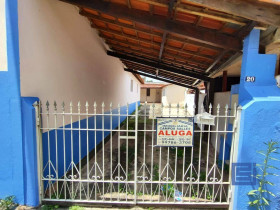 Casa com 3 Quartos para Alugar,  em Abadia - Socorro