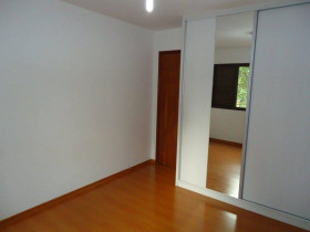 Apartamento com 3 Quartos à Venda, 129 m² em Vila Uberabinha - São Paulo