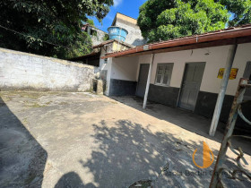 Casa com 3 Quartos à Venda, 320 m² em Engenho Pequeno - São Gonçalo