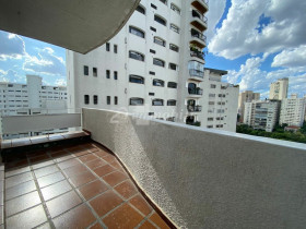 Apartamento com 3 Quartos à Venda ou Locação, 226 m² em Higienópolis - São Paulo