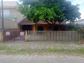 Casa com 3 Quartos à Venda,  em Santa Terezinha - Pontal Do Paraná
