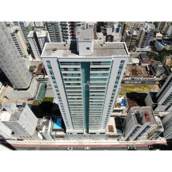 Apartamento com 3 Quartos à Venda, 140 m² em Centro - Balneário Camboriú