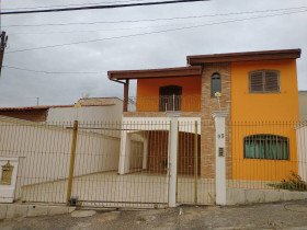 Casa com 4 Quartos à Venda, 300 m² em Vila São Bernardo - Sorocaba
