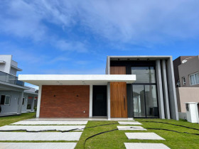 Casa com 4 Quartos à Venda, 200 m² em Centro - Capao Da Canoa