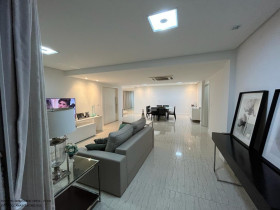 Casa com 4 Quartos à Venda, 400 m² em Catu De Abrantes (abrantes) - Camaçari