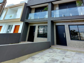 Casa com 2 Quartos à Venda, 92 m² em Lagos De Nova Ipanema - Porto Alegre