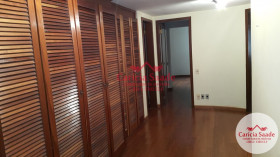 Apartamento com 4 Quartos à Venda, 212 m² em Moema - São Paulo