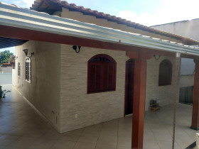 Casa com 3 Quartos à Venda, 150 m² em Veneza - Ribeirão Das Neves