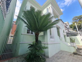 Casa com 6 Quartos para Alugar, 420 m² em Lourdes - Belo Horizonte