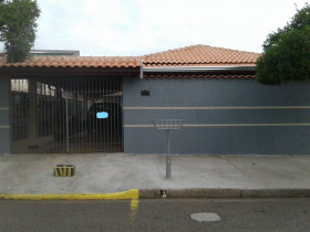 Casa com 2 Quartos à Venda, 254 m² em Jardim Lucelia - Sumaré