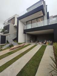 Casa com 3 Quartos à Venda, 220 m² em Fazenda Rodeio - Mogi Das Cruzes
