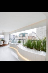 Apartamento com 3 Quartos à Venda, 238 m² em Moema - São Paulo