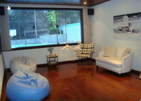 Casa com 3 Quartos à Venda, 370 m² em Itacoatiara - Niterói