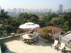 Casa com 4 Quartos à Venda, 933 m² em Cidade Jardim - São Paulo
