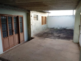 Imóvel com 3 Quartos à Venda, 131 m² em Gleba Califórnia - Piracicaba