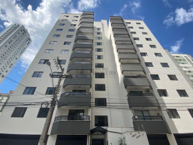 Apartamento com 3 Quartos à Venda, 110 m² em Centro - Balneário Camboriú