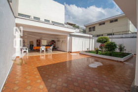 Casa com 4 Quartos à Venda, 250 m² em Vila Hamburguesa - São  Paulo