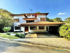 Casa com 5 Quartos à Venda, 311 m² em Pousada Dos Bandeirantes - Carapicuíba