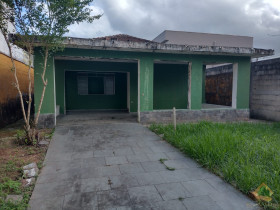 Casa com 2 Quartos à Venda, 100 m² em Centro - Ubatuba