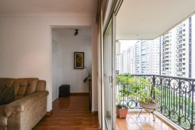 Apartamento com 3 Quartos à Venda, 135 m² em Moema - São Paulo