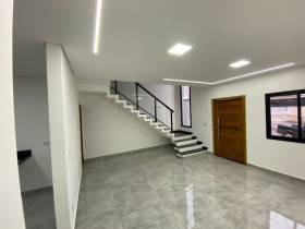 Casa com 3 Quartos à Venda, 127 m² em Villa Di Cesar - Mogi Das Cruzes