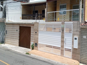 Casa com 5 Quartos à Venda, 200 m² em Inocoop - Camaçari