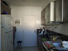 Apartamento com 3 Quartos à Venda, 88 m² em Imbuí - Salvador