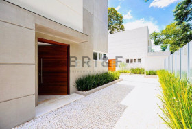 Casa com 4 Quartos à Venda, 525 m² em Granja Julieta - São Paulo