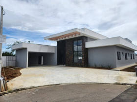 Casa com 4 Quartos à Venda, 536 m² em Bairro Do Grama - Caçapava