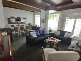 Casa com 3 Quartos à Venda, 280 m² em Centro - Ubatuba
