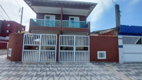 Casa com 2 Quartos à Venda, 70 m² em Quietude - Praia Grande