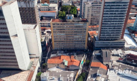 Sala Comercial à Venda ou Locação, 186 m² em Centro - Fortaleza