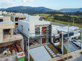 Casa de Condomínio com 3 Quartos à Venda, 197 m² em Jardim Ermida Ii - Jundiaí