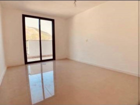 Apartamento com 4 Quartos à Venda, 240 m² em Charitas - Niterói
