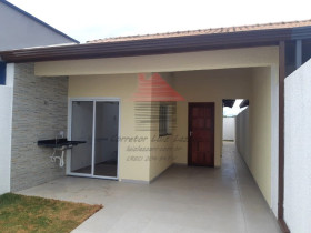 Casa com 2 Quartos à Venda, 81 m² em Oásis - Peruíbe
