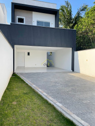 Sobrado com 3 Quartos à Venda, 145 m² em Bom Retiro - Joinville