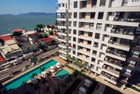 Apartamento com 2 Quartos à Venda, 135 m² em Balneário - Florianópolis